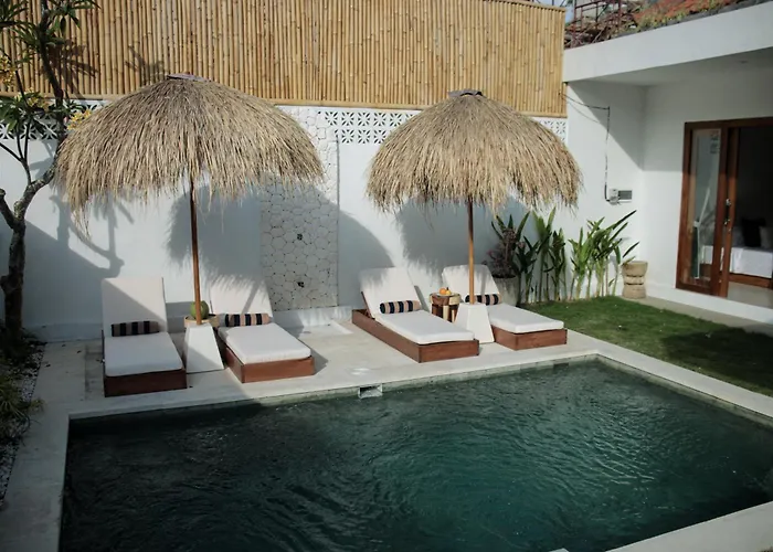 Valletta * Canggu (Bali)
